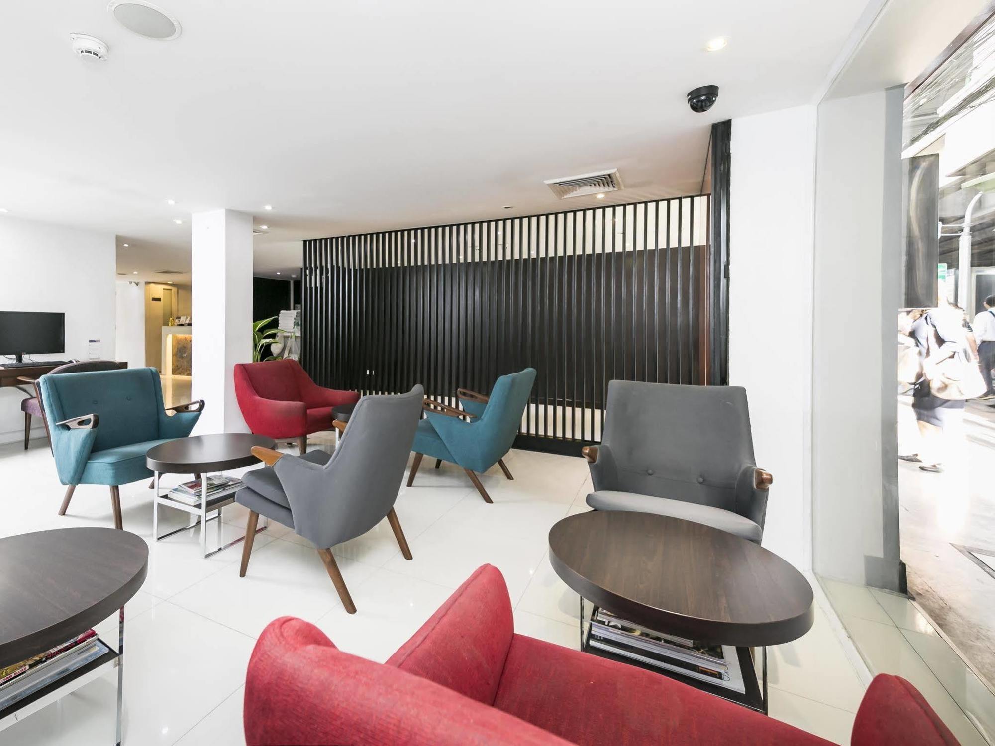 24 Inn Hotel Банкок Екстериор снимка